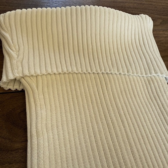 Zara White Ribbed Tube Top | Size Small | Classic Wardrobe Staple - Picture 4 of 5